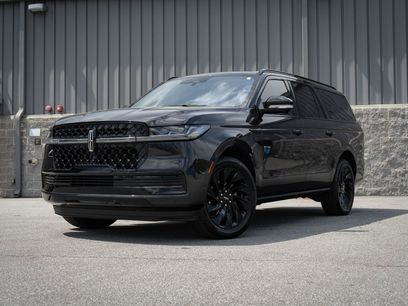 Used 2025 Lincoln Navigator L Reserve w/ Jet Appearance Package