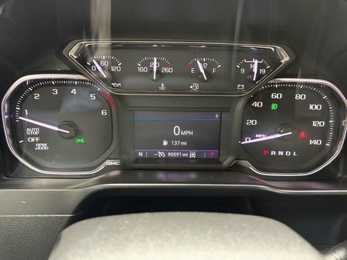 Used 2020 GMC Sierra 1500 Elevation w/ Elevation Value Package AWD/4WD image 15