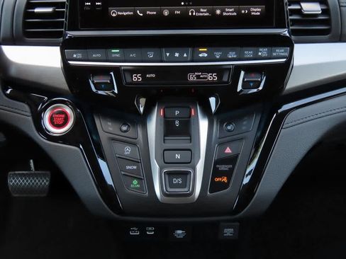 New 2026 Honda Odyssey Touring image 24