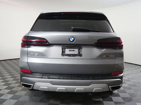 Certified 2025 BMW X5 sDrive40i RWD image 4