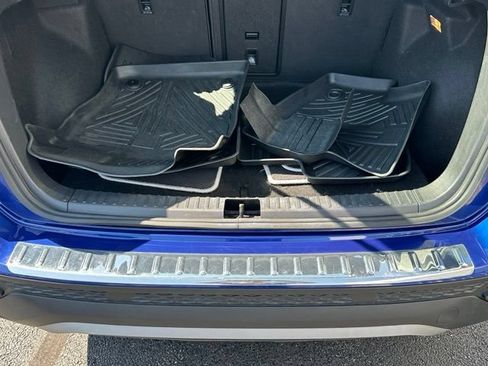 Used 2023 Volkswagen Taos S w/ Driver Assistance Package AWD/4WD image 18