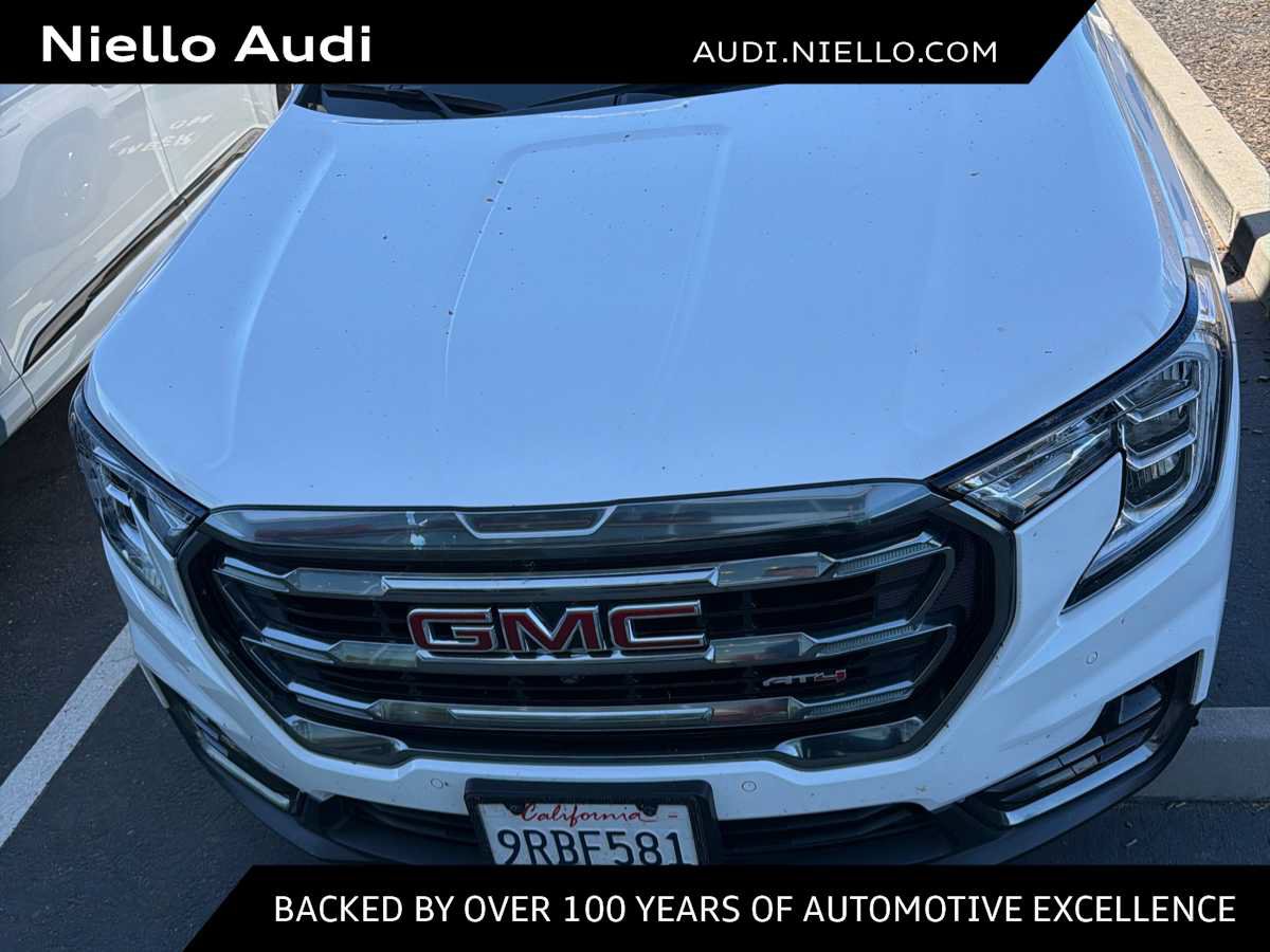 Used 2024 GMC Terrain AT4 w/ Tech Package AWD/4WD image 1