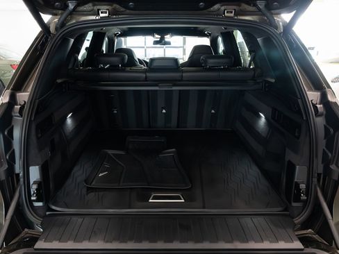Used 2022 BMW X5 M w/ Competition Package 2 AWD/4WD image 8