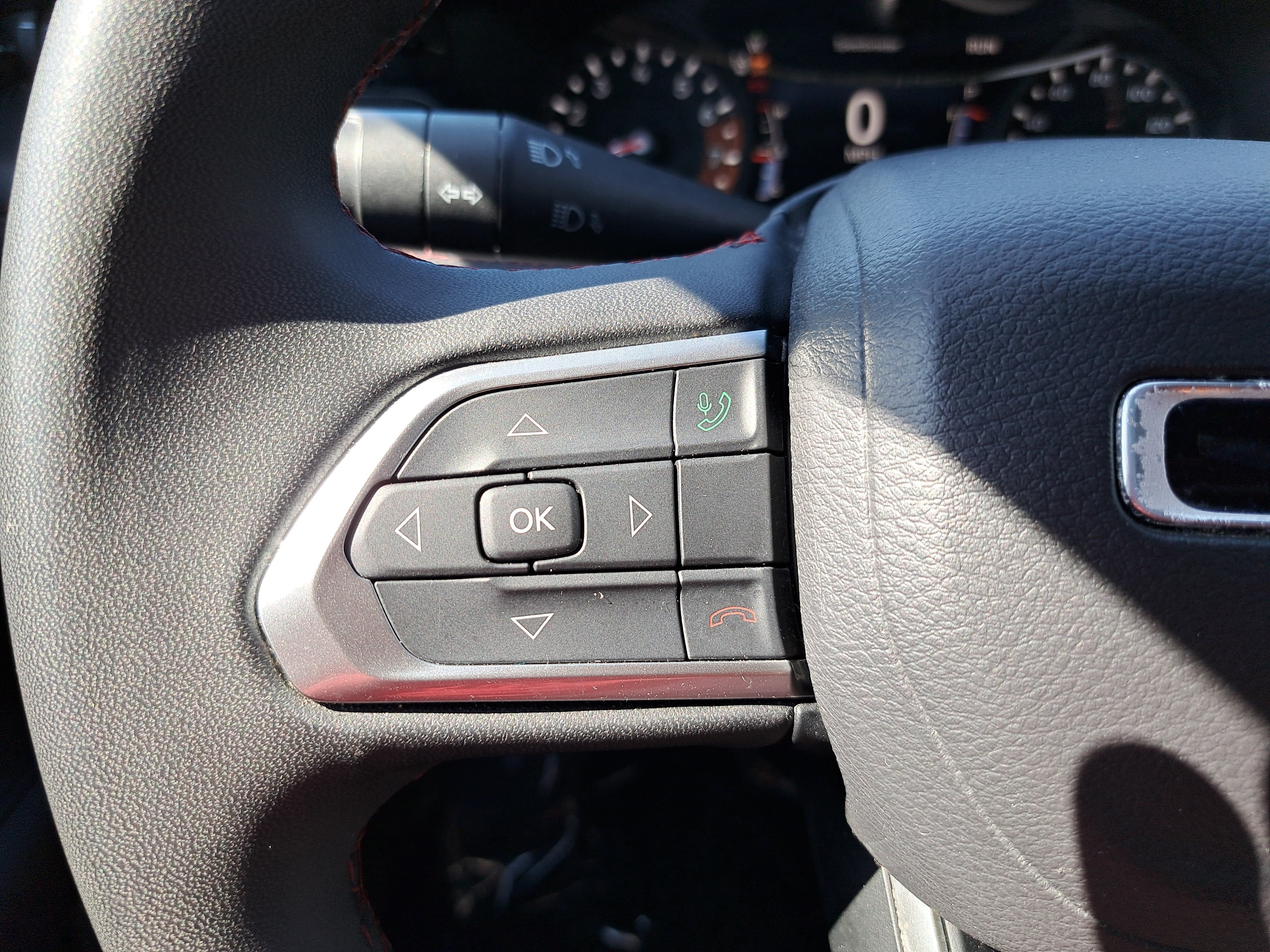 Used 2024 Jeep Compass Trailhawk AWD/4WD image 16