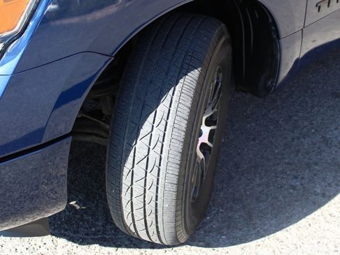 Used 2022 Nissan Titan SV image 44