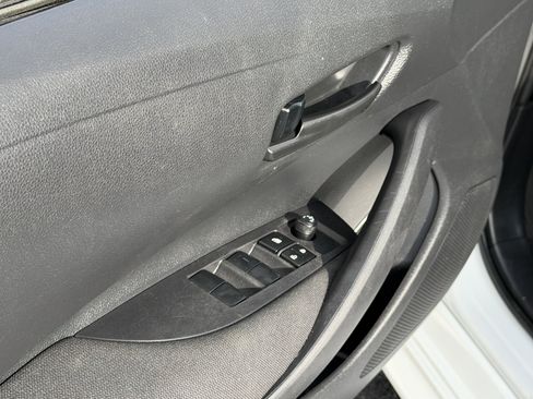 Certified 2024 Toyota Corolla LE image 20