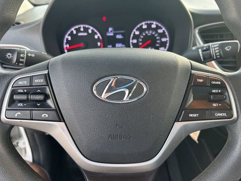Used 2018 Hyundai Accent SE image 20