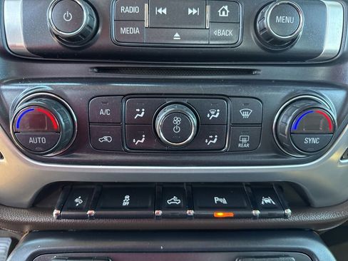 Used 2018 GMC Sierra 1500 SLT w/ Enhanced Driver Alert Package image 42