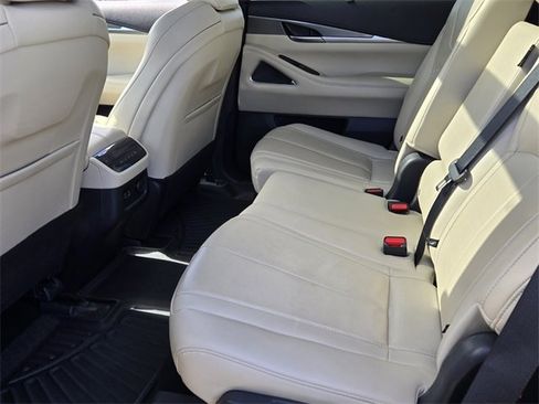 Used 2024 INFINITI QX60 Luxe w/ Vision Package image 11