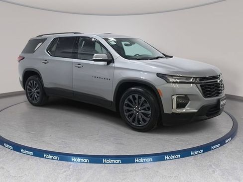 Used 2023 Chevrolet Traverse RS AWD/4WD image 4