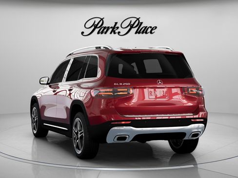 Used 2026 Mercedes-Benz GLB 250 image 15