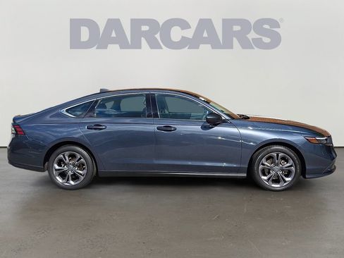 Used 2023 Honda Accord EX image 8