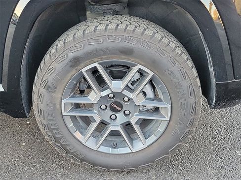Used 2026 GMC Terrain AT4 image 7