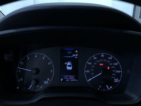 Used 2025 Toyota Corolla LE image 30