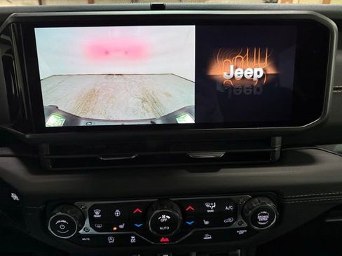 New 2026 Jeep Gladiator Sahara image 16