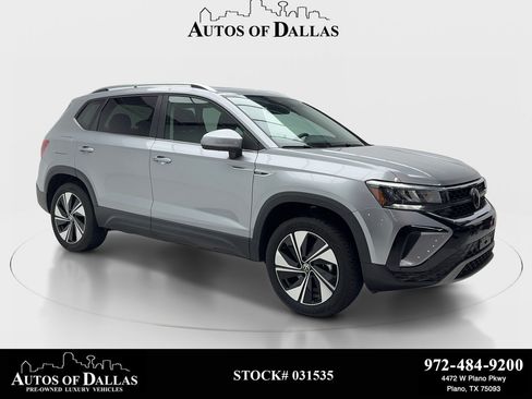 Used 2024 Volkswagen Taos SE w/ Panoramic Sunroof Package AWD/4WD image 1