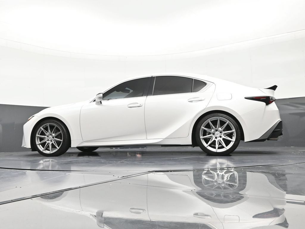 Used 2023 Lexus IS 300 w/ Comfort Package RWD image 21