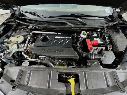 Used 2023 Nissan Rogue SV image 32