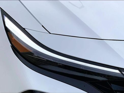New 2026 Hyundai Elantra Limited FWD image 13