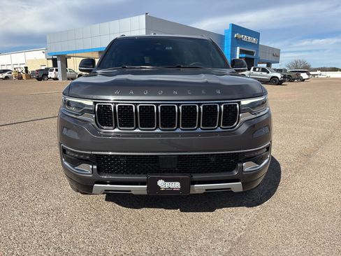 Used 2023 Jeep Wagoneer Series II w/ Premium Group I image 8