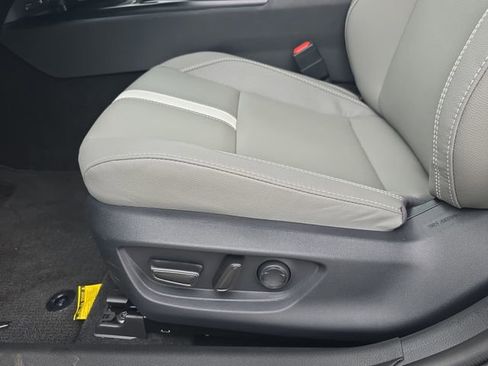 Used 2026 Toyota Camry SE w/ Convenience Package FWD image 29