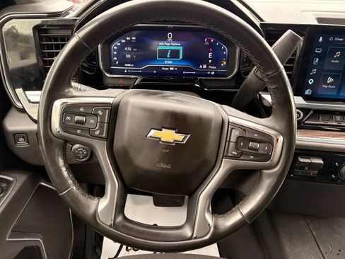 Used 2025 Chevrolet Silverado 2500 LT AWD/4WD image 18