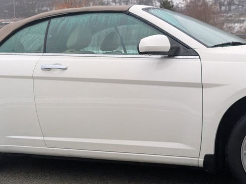 Used 2008 Chrysler Sebring Limited w/ Luxury Group image 15