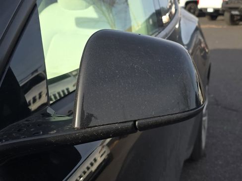 Used 2021 Tesla Model Y Long Range image 8