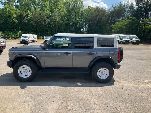 Used 2025 Ford Bronco Heritage Edition AWD/4WD image 8