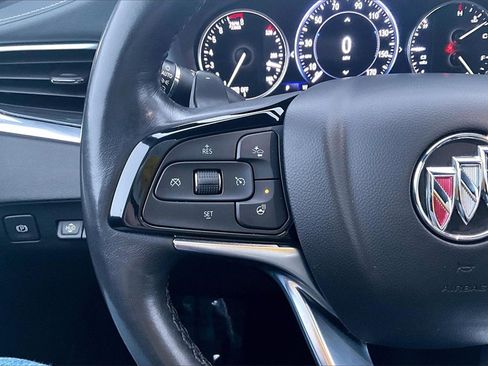 Used 2024 Buick Enclave Premium image 18