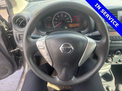 Used 2016 Nissan Versa S FWD image 5
