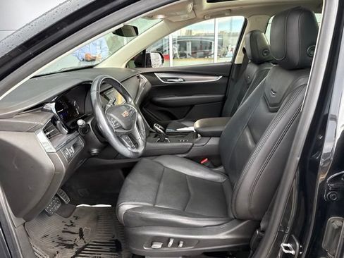 Used 2019 Cadillac XT5 Luxury AWD/4WD image 6