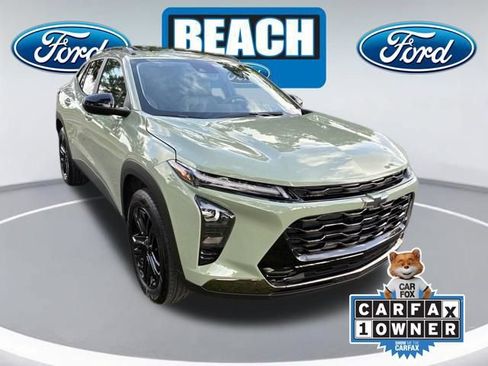 Used 2025 Chevrolet Trax ACTIV w/ Sunroof Package FWD image 1