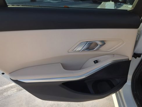 Used 2019 BMW 330i Sedan w/ Driving Assistance Package image 25