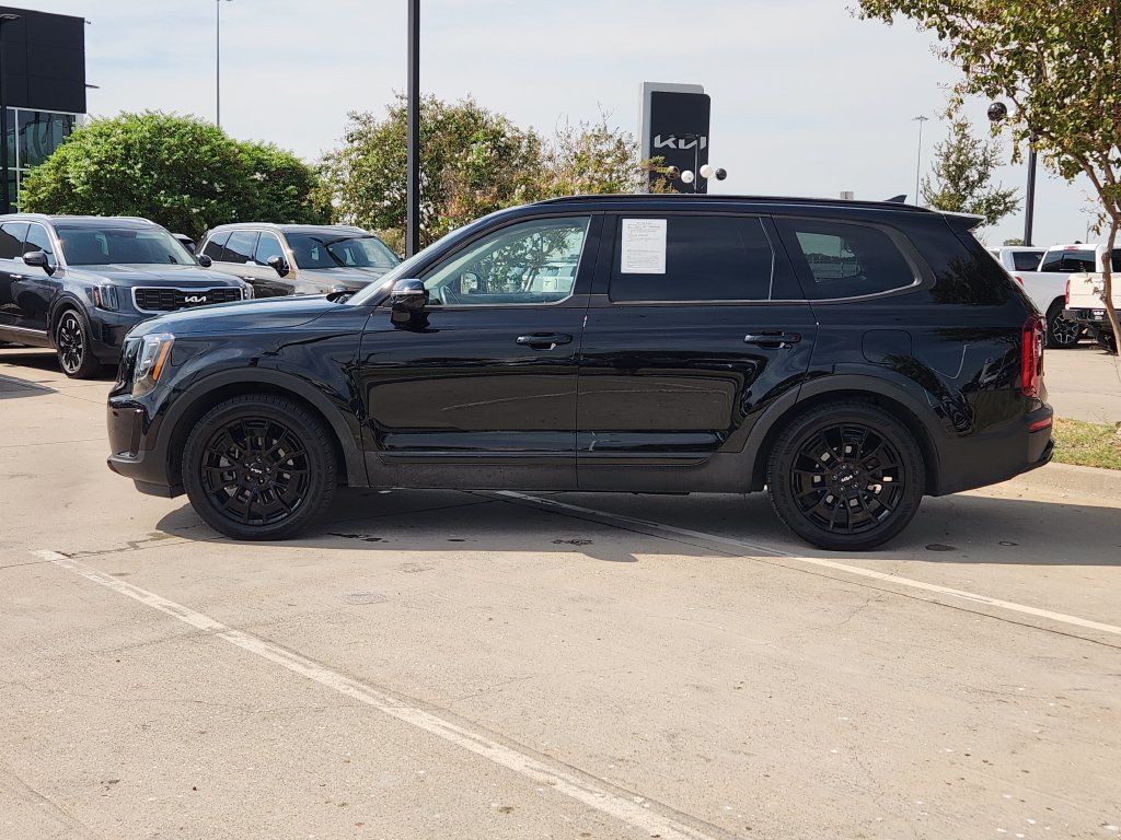 Used 2022 Kia Telluride SX w/ Nightfall Edition Package AWD/4WD image 12
