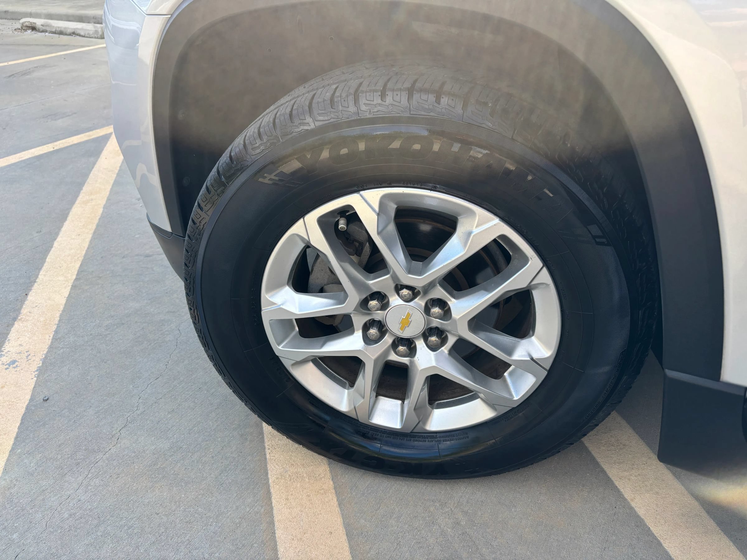 Used 2020 Chevrolet Traverse LS FWD image 25