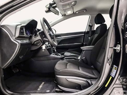 Used 2020 Hyundai Elantra SE w/ Cargo Package (C1) image 11