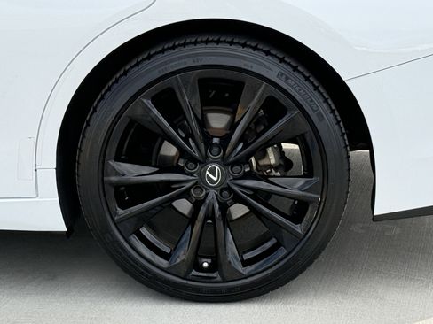 Certified 2023 Lexus ES 350 F Sport w/ Accessory Package (Z2) image 14