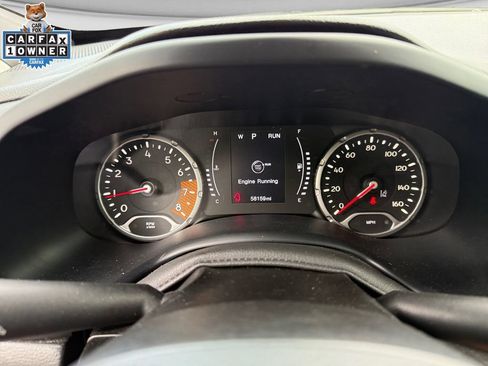 Used 2023 Jeep Renegade Latitude AWD/4WD image 24