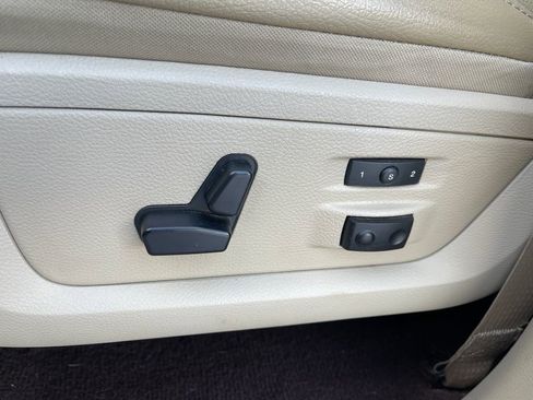 Used 2013 RAM 3500 Laramie w/ Cold Weather Group image 16