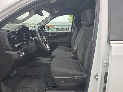 Used 2022 GMC Sierra 1500 SLE AWD/4WD image 10