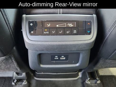 Used 2023 Nissan Pathfinder SL image 27