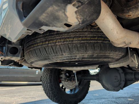 Used 2025 Chevrolet Silverado 1500 RST AWD/4WD image 38
