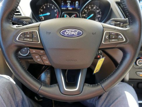 Used 2018 Ford Escape SEL AWD/4WD image 16