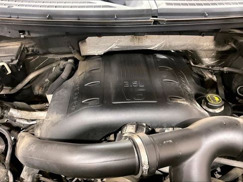 Used 2014 Ford F150 FX4 w/ Equipment Group 402A Luxury image 10