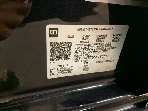 Used 2025 GMC Sierra 2500 SLT w/ SLT Convenience Package AWD/4WD image 32