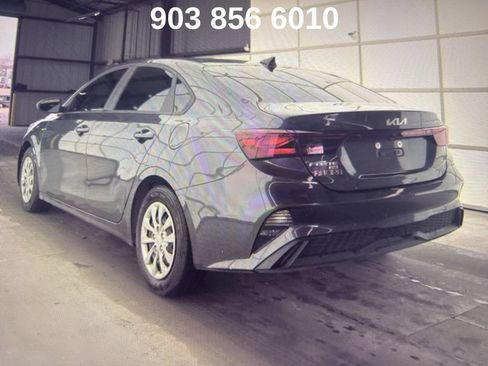 Used 2024 Kia Forte LX image 3