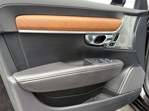 Used 2017 Volvo S90 T6 Inscription w/ Vision Package AWD/4WD image 18