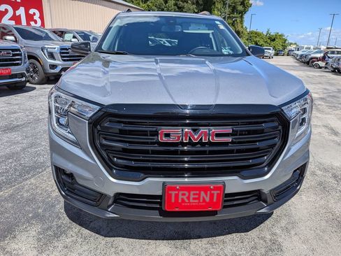 Certified 2024 GMC Terrain SLT w/ Elevation Edition FWD image 6