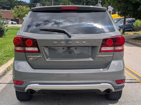 Used 2019 Dodge Journey Crossroad AWD/4WD image 6